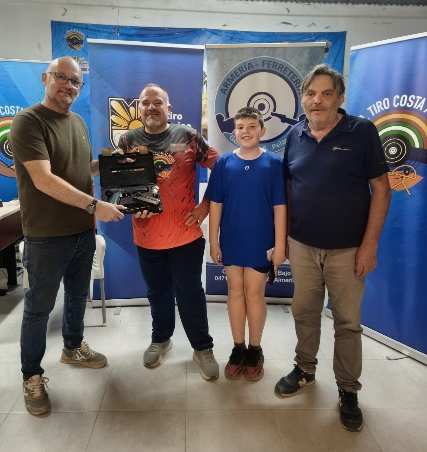 ‘ENTREGA DE LA PISTOLA A SU GANADOR EN EL TROFERO ARMERIA GONZALEZ PELAYO 2026’